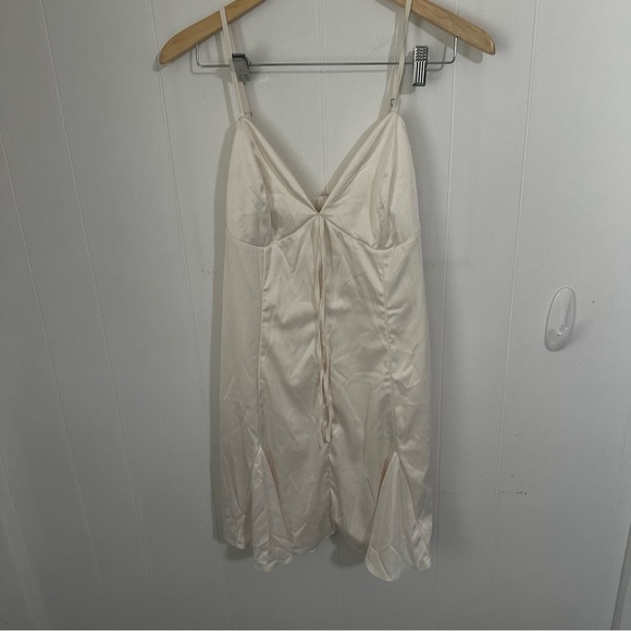 Cream Mini Dress with Plunging Neckline and Silky Sheen - Picture 1 of 5